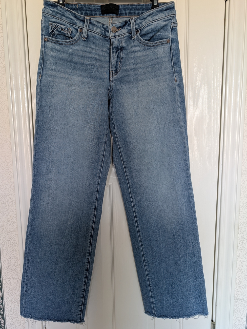 BKE Parker High Rise Cropped Straight Jeans 28x28 Light Wash Raw Hem